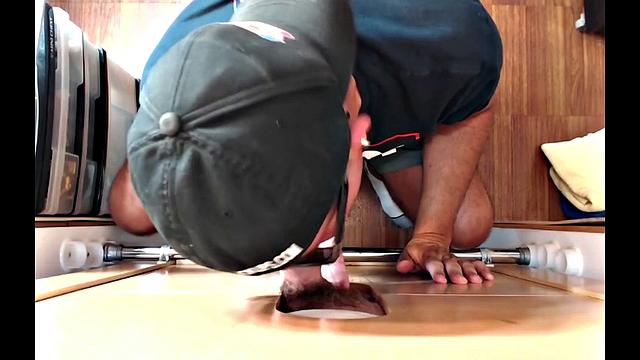 Dick Suckers At The Gloryhole