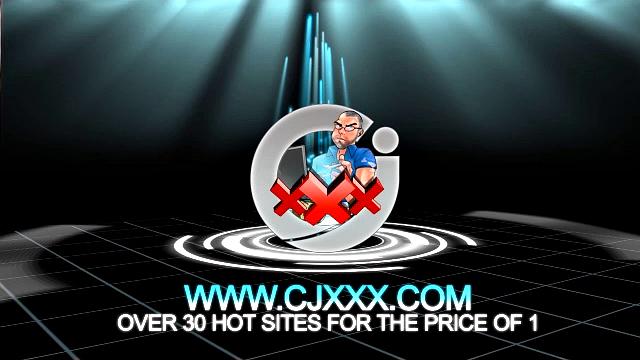 смотри, как зрелая любительница дрочит за деньги и кончает