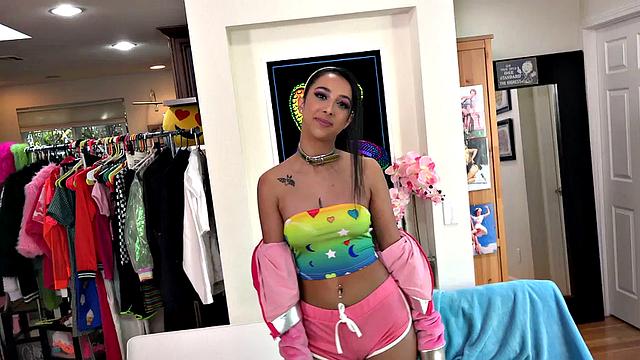 Submissive deepthroat babe rough fucked in throat