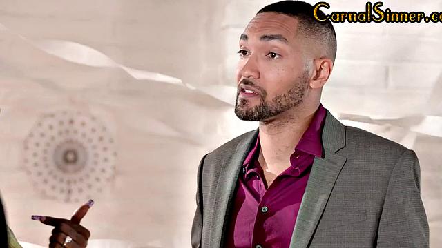 Sinful ebny gets creampied in 3way after pounding