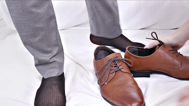 Clip 1 from It's When She's Into It