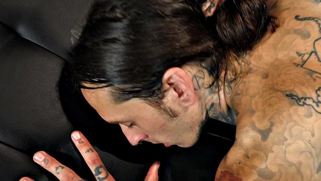 Inked sissy barebacking in couple during erotic session