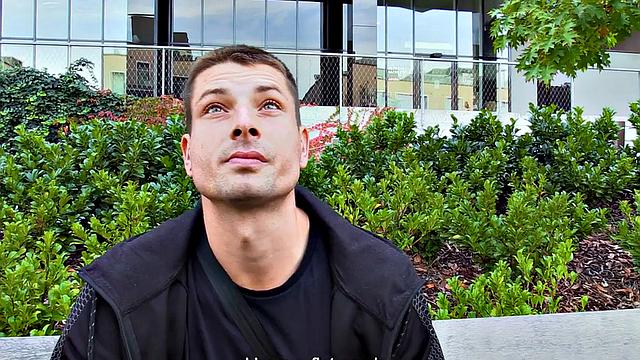 St8 twick stud gives blowjob in POV