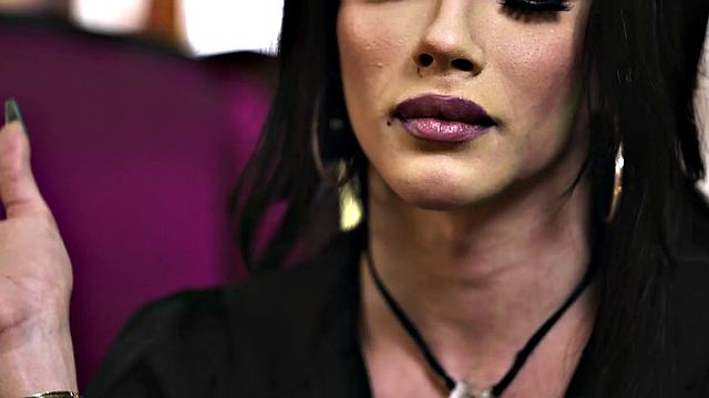 транс-гадалка ариэль демур трахает ванессу вегу лучше любой судьбы