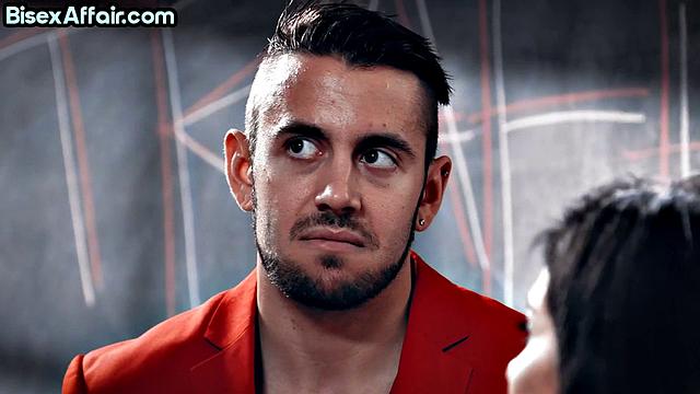 Bisexual ink nympho in 3some