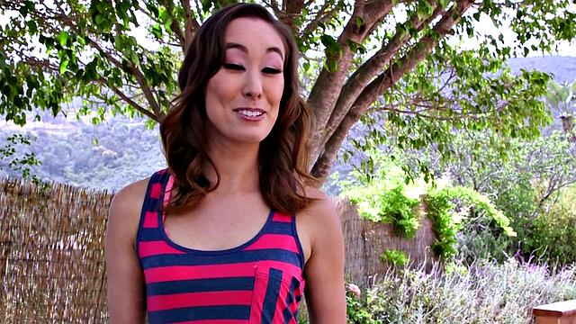 Cock-pleasing Christy