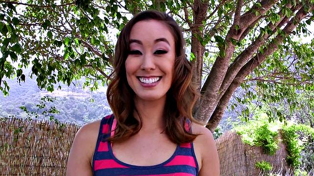 Cock-pleasing Christy