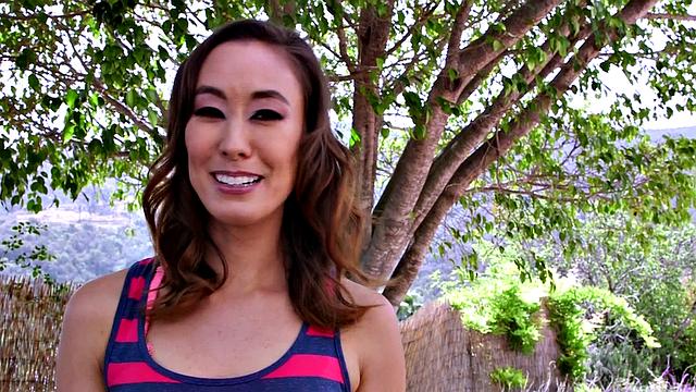 Cock-pleasing Christy