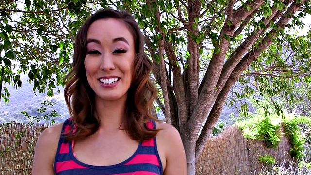 Cock-pleasing Christy