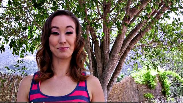 Cock-pleasing Christy