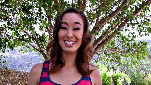 Cock-pleasing Christy