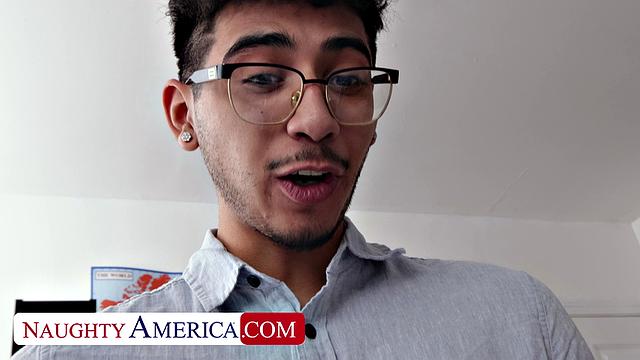 Busty Lindsay Lee motivates the office with her ass-ets