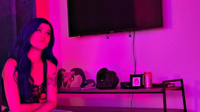 Strapon tattooed queer in underwear fucks 21yo in 3some