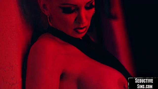 Big-titted stunning babe gets anal banged