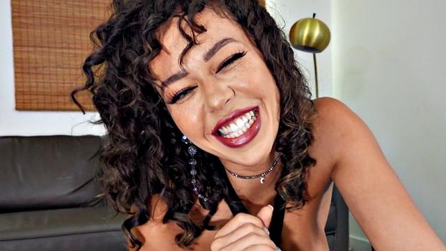 Busty beauty gives blowjob before squirting during POV action