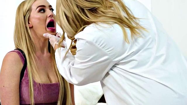 Lez doctor enjoys rimming and pussylicking with bigass GF
