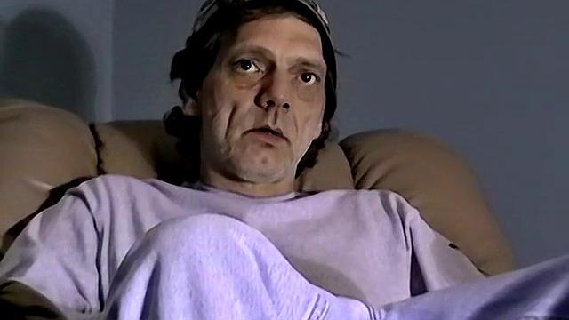 Дою сперму из члена дедушки - дедушка