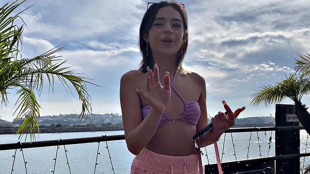 Aria's Lips Arent Sealed