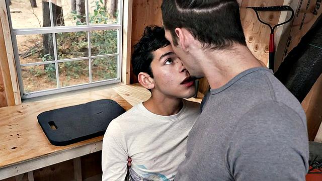 Tiny bottom barebacked in small hole by tall stud