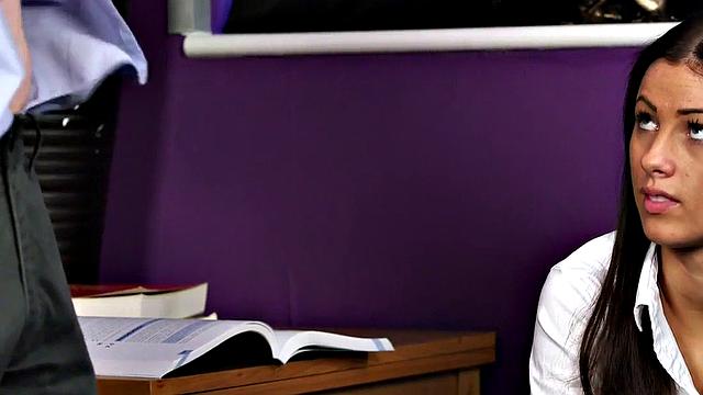 CFNM college babe doggystyled after sucking dick