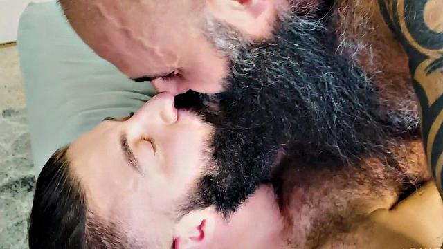 Hairy pussyboy gets banged in pussy by massive bear