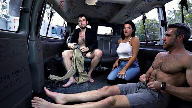 Amateur pulled stud fingered by gay in outdoor bus