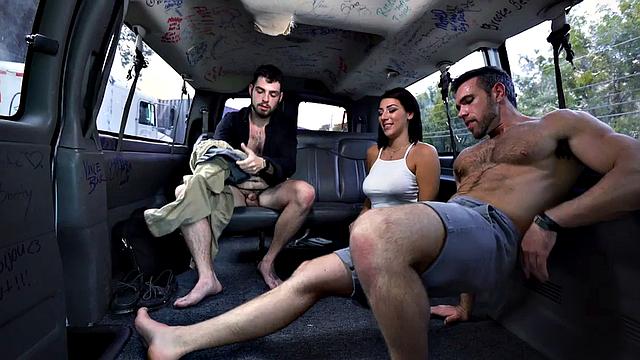 Amateur pulled stud fingered by gay in outdoor bus
