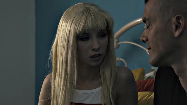 Petite stepdaughter rides stepdad's after sucking it