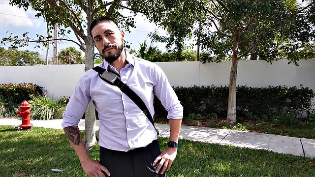 Pulled straight amateur cums in mouth in outdoor van