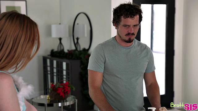 If My Stepsister Were a Christmas Elf - S21:E1