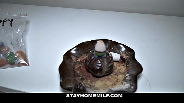 Essensual Oils - Stayhomemilf