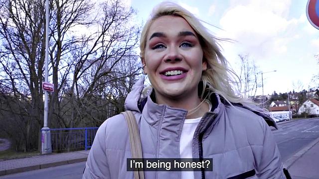 Lucky stranger spreads blonde's bald pussy for cash in public