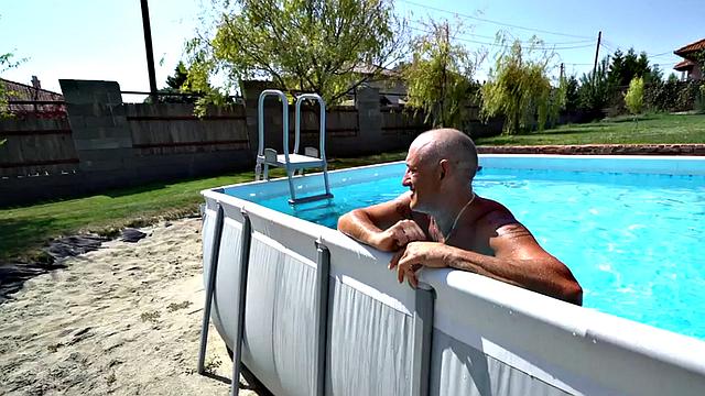 Outdoor gaping treatment for babe by lucky senior