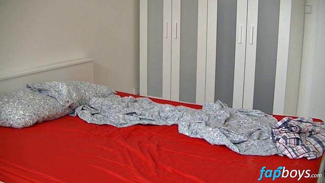 Andy Masturbating Until He Cums - Andy West