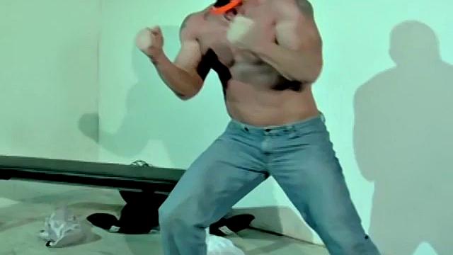 Бью Синклер и Дайр Каллахан отрываются по полной с жёстким гей-оральным экшеном