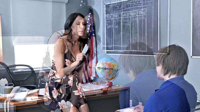 Professor Reagan Foxx gushes from her pussy and immediately wants to fuck her student after reading a naughty note from a girl