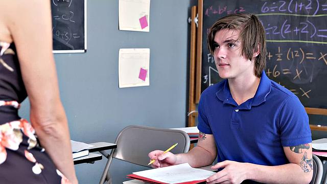 Professor Reagan Foxx gushes from her pussy and immediately wants to fuck her student after reading a naughty note from a girl