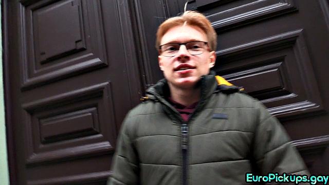 Pulled twunk gives blowjob to a stranger