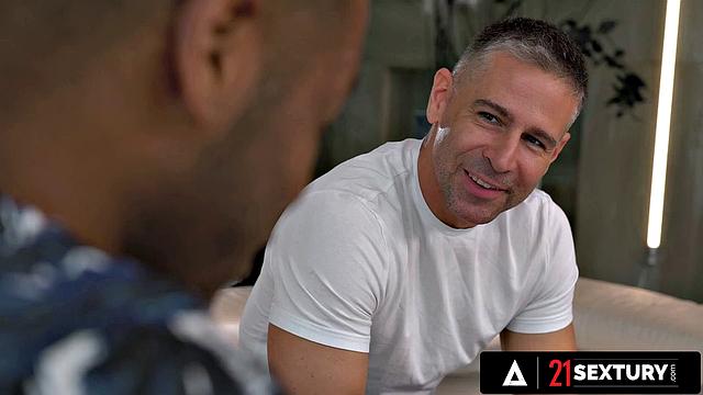 21 SEXTURY - Sarah Cute's Tease Leads to DP