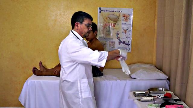 Asian patient seduced by perverted Asian doctor