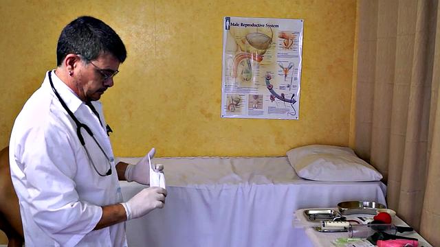 Asian patient seduced by perverted Asian doctor