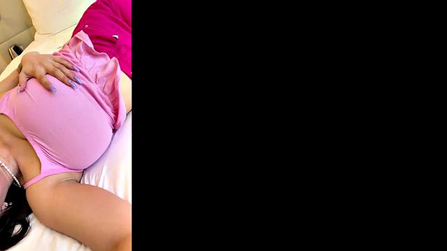 Teen masturbates in POV on her phone