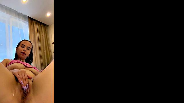 Teen masturbates in POV on her phone