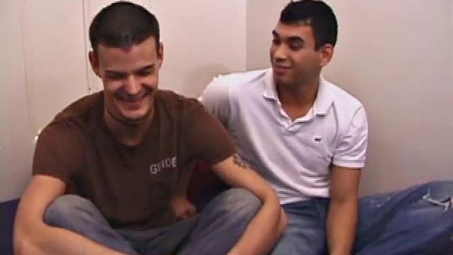 Young Derrick and Justin Have Sex