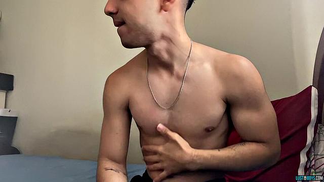 Delicious Cum Fun with Henry - Henry Lynes
