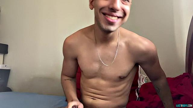 Delicious Cum Fun with Henry - Henry Lynes