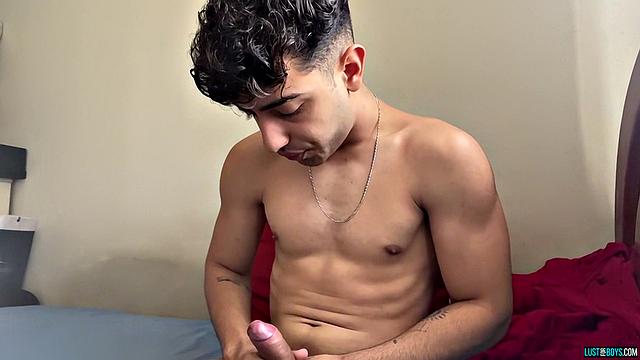 Delicious Cum Fun with Henry - Henry Lynes