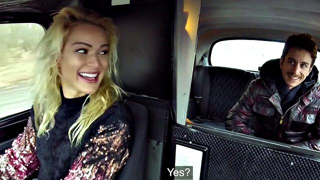 Smalltits blonde cabbie rides in both cowgirl ways