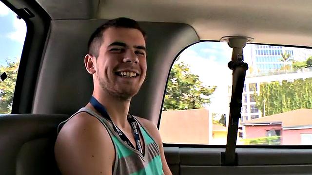 Str8 amateur jock cums on gay in public van outdoor
