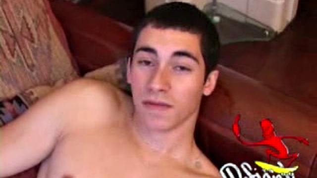 Levi Davis Jerks Off